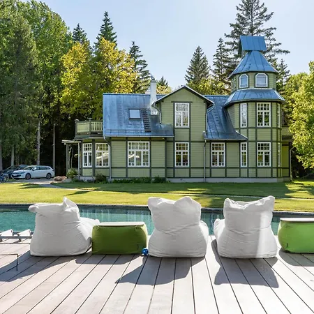 Villa Silma Retreat Hunting Castle Haapsalu