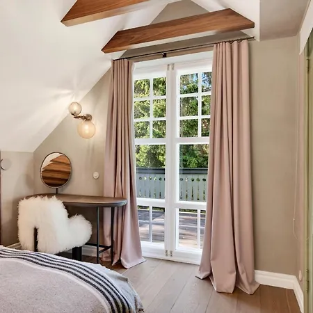 Villa Silma Retreat Hunting Castle Haapsalu