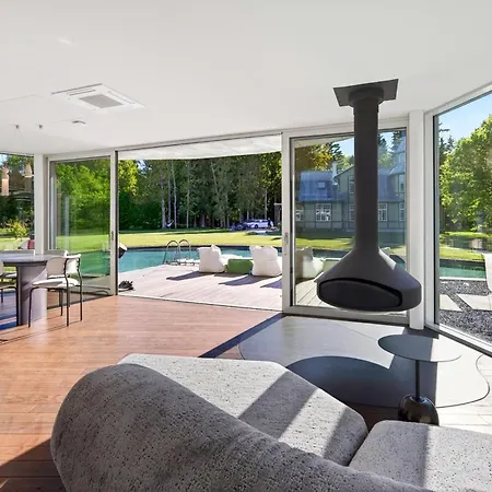 Villa Silma Retreat Hunting Castle