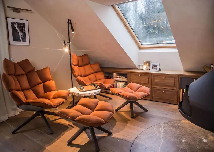 Silma Retreat Hunting Castle *