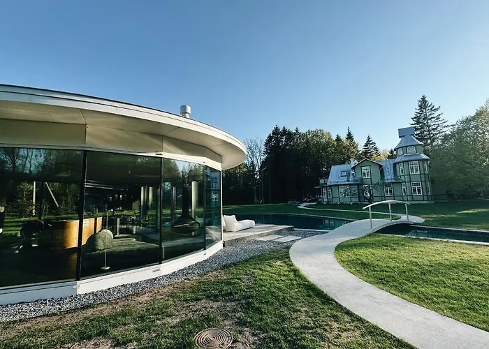 Silma Retreat Hunting Castle * Herjava